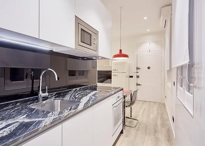Nice Apartment In Calle Hortaleza 96